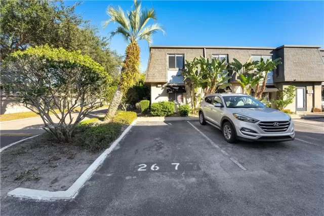 MLS: O5918101 Condo For Sale
