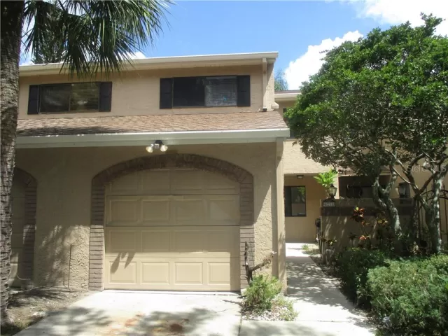 MLS: O5918166 Condo For Sale