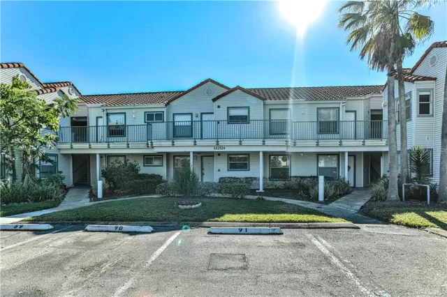 MLS: O5919363 Condo For Sale