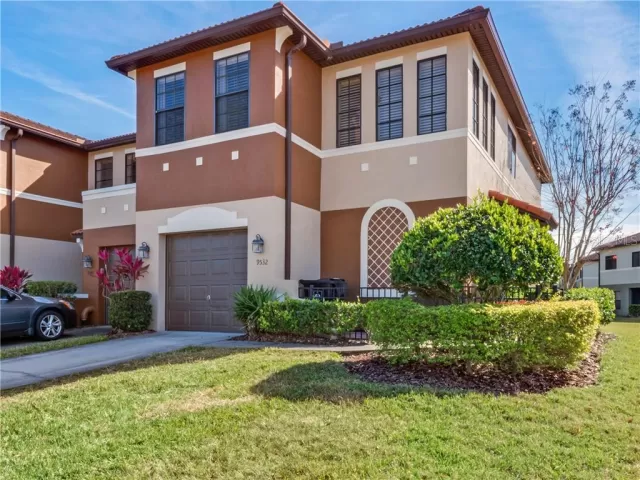 MLS: O5919595 Condo For Sale