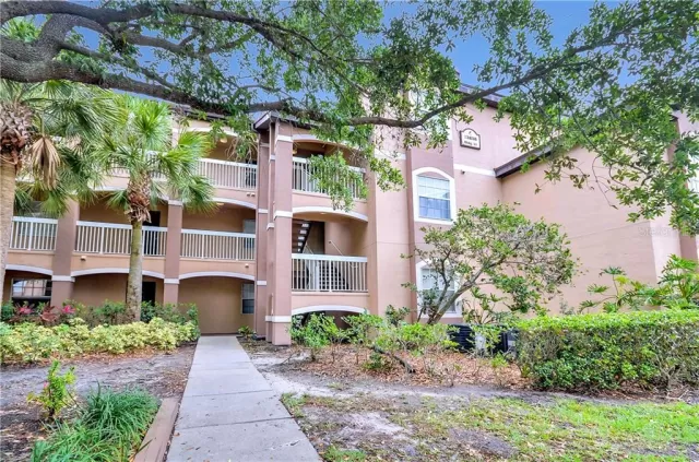 MLS: O5920187 Condo For Sale