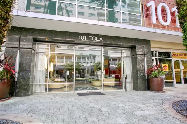 MLS: O5920574 Condo For Sale