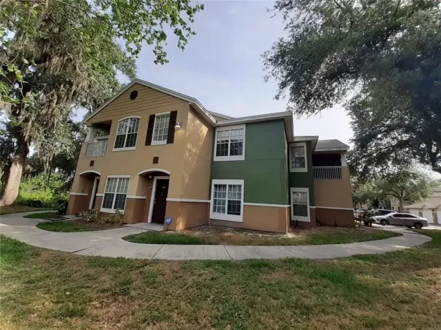 MLS: O5921284 Condo For Sale