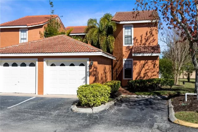 MLS: O5921782 Condo For Sale