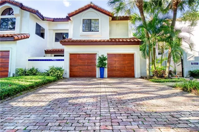 MLS: O5921798 Condo For Sale