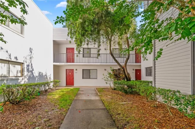 MLS: O5922266 Condo For Sale