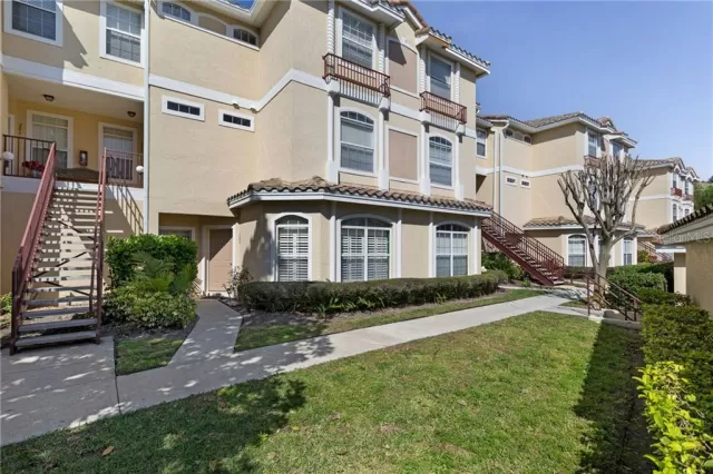 MLS: O5922698 Condo For Sale