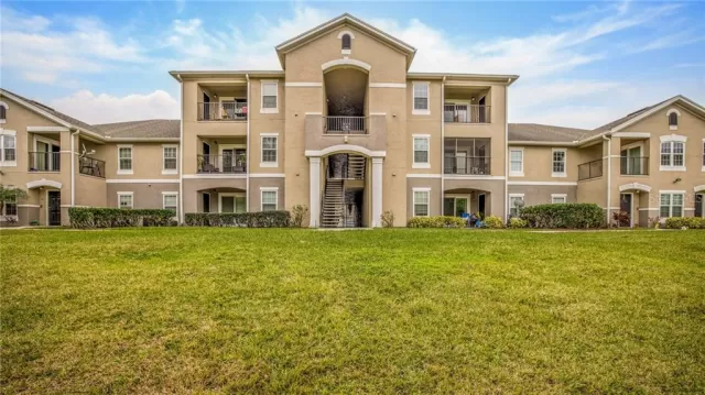 MLS: O5922832 Condo For Sale