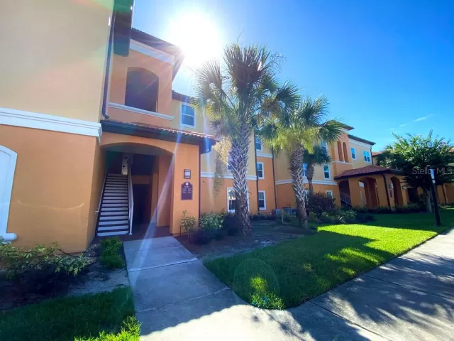 MLS: O5924090 Condo For Sale