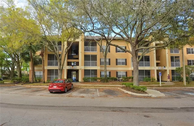 MLS: O5924399 Condo For Sale