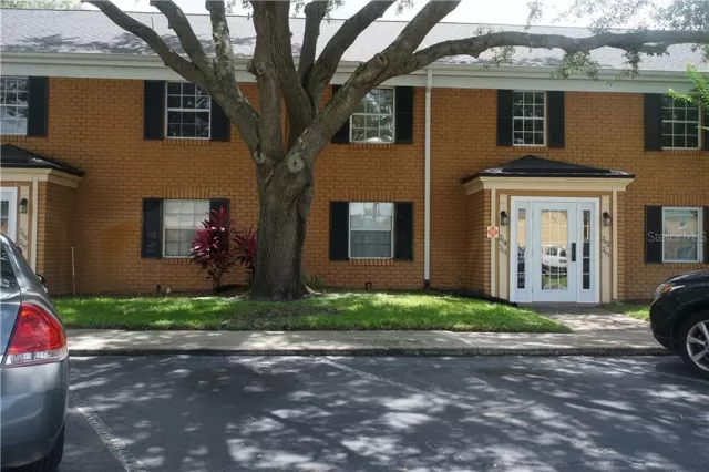 MLS: O5924884 Condo For Sale