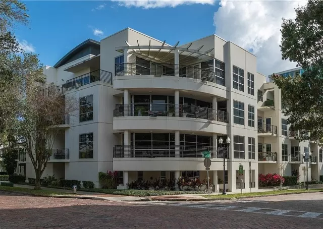 MLS: O5925313 Condo For Sale
