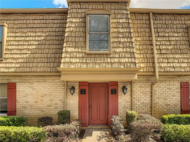 MLS: O5927391 Condo For Sale