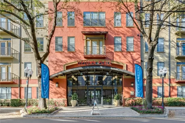 MLS: O5927749 Condo For Sale