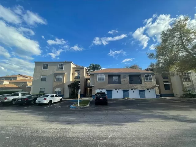 MLS: O5928213 Condo For Sale