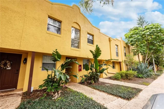 MLS: O5929731 Condo For Sale