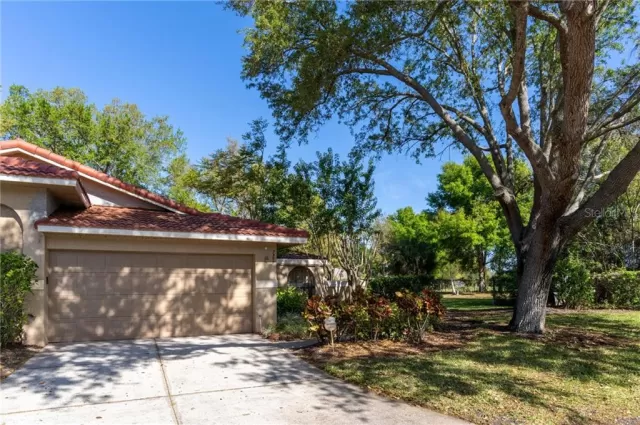 MLS: O5930003 Condo For Sale