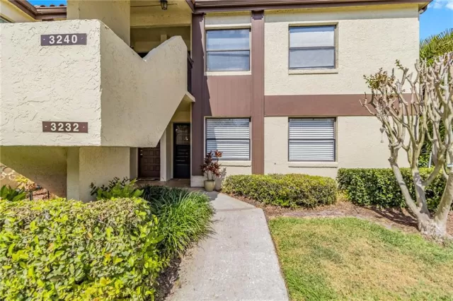 MLS: O5930327 Condo For Sale