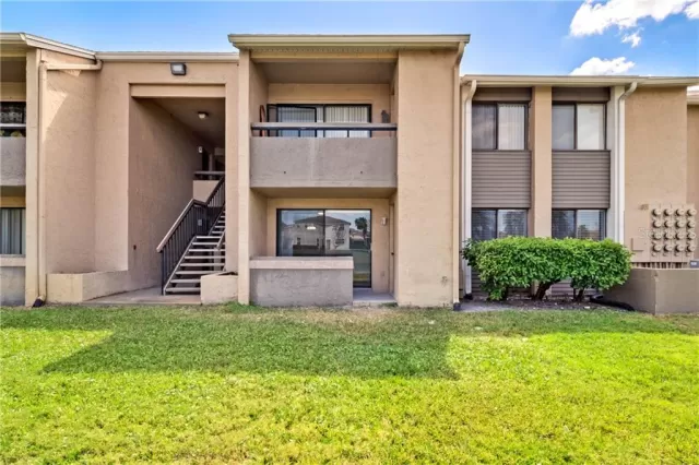 MLS: O5930338 Condo For Sale