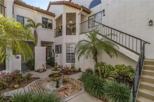 MLS: O5930519 Condo For Sale