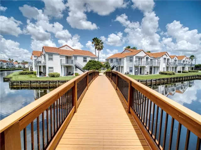 MLS: O5930633 Condo For Sale