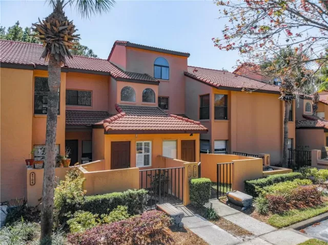 MLS: O5931103 Condo For Sale