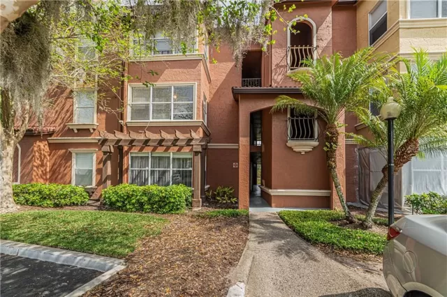 MLS: O5931932 Condo For Sale