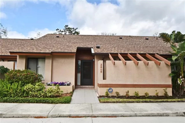 MLS: O5932073 Condo For Sale