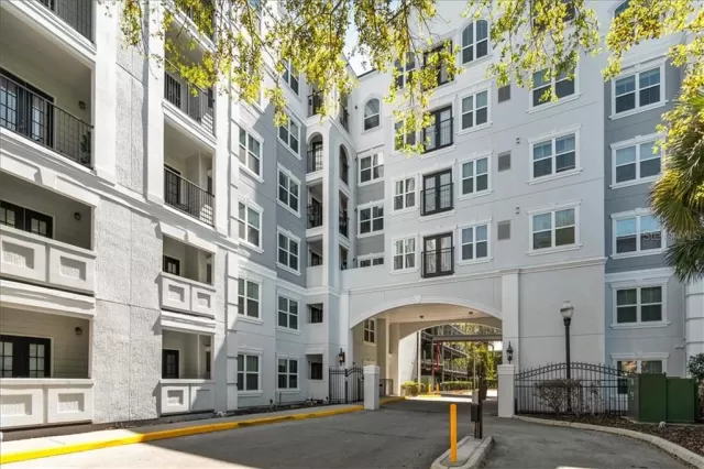 MLS: O5932842 Condo For Sale