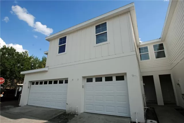 MLS: O5932912 Condo For Sale