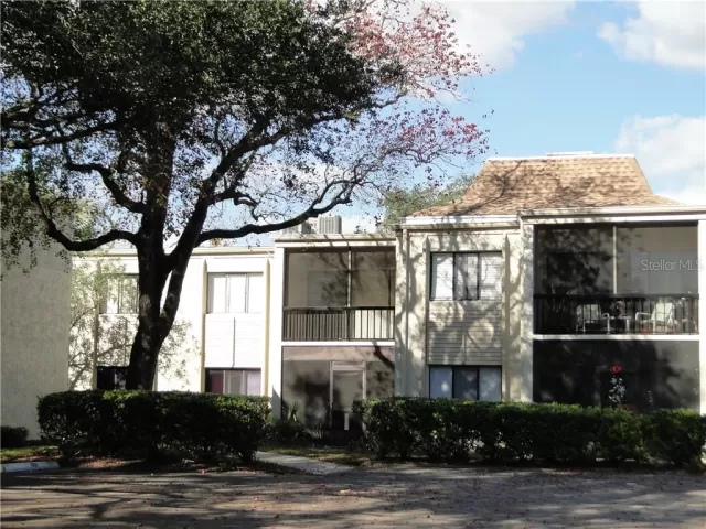 MLS: O5933071 Condo For Sale