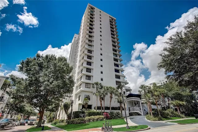 MLS: O5935308 Condo For Sale