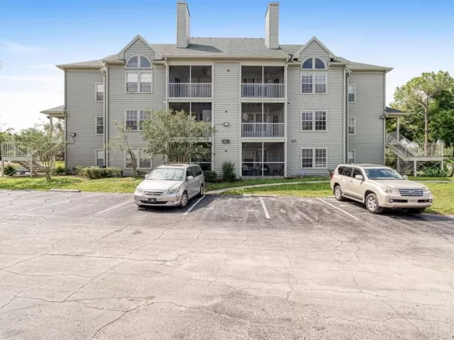 MLS: O5937923 Condo For Sale