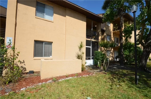 MLS: O5938196 Condo For Sale