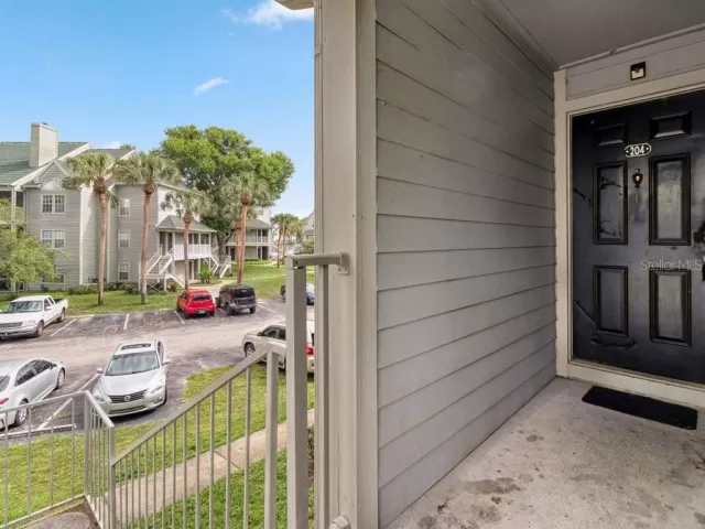 MLS: O5938202 Condo For Sale