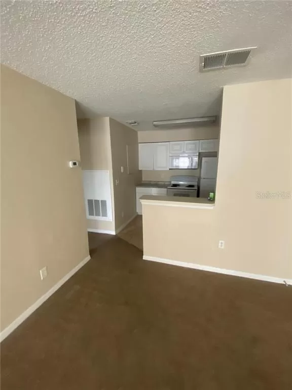 MLS: O5938227 Condo For Sale