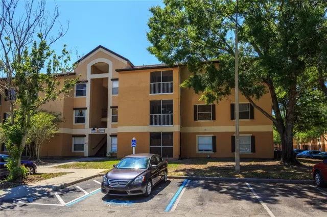 MLS: O5938944 Condo For Sale