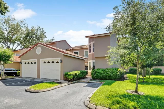 MLS: O5939014 Condo For Sale