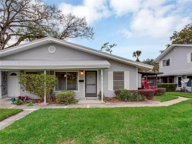 MLS: O5939312 Condo For Sale