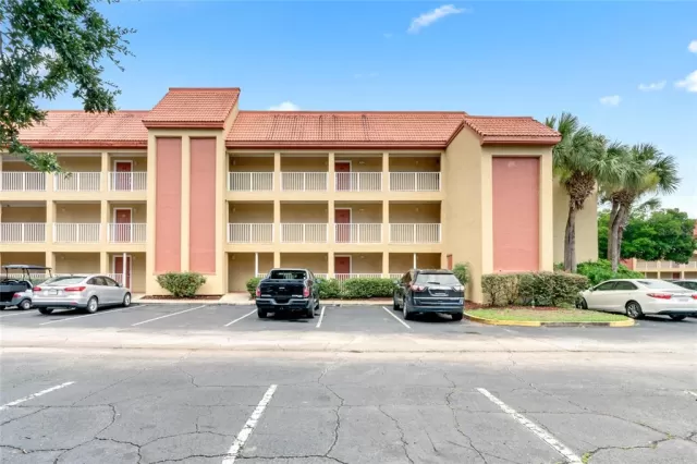 MLS: O5939423 Condo For Sale