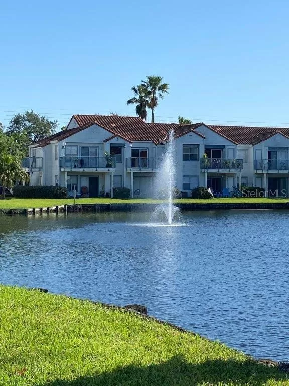 MLS: O5939479 Condo For Sale