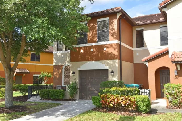 MLS: O5939582 Condo For Sale