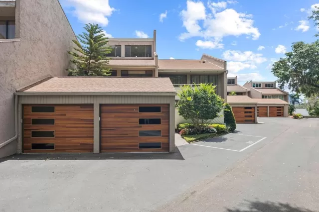 MLS: O5940086 Condo For Sale