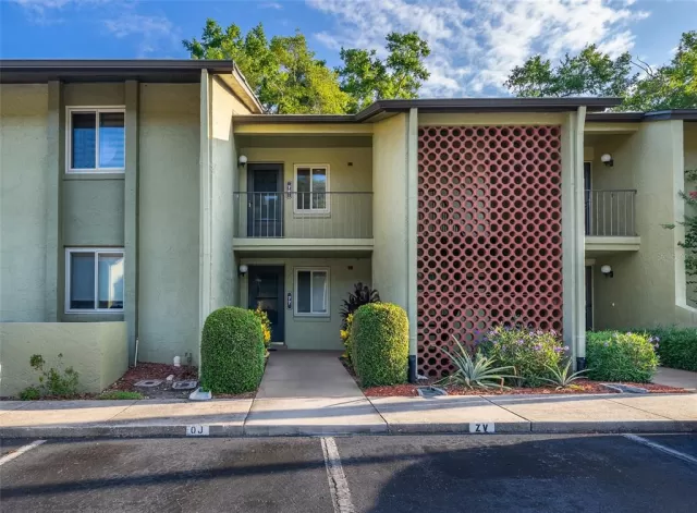 MLS: O5940775 Condo For Sale