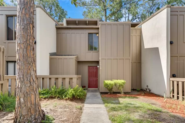 MLS: O5940858 Condo For Sale