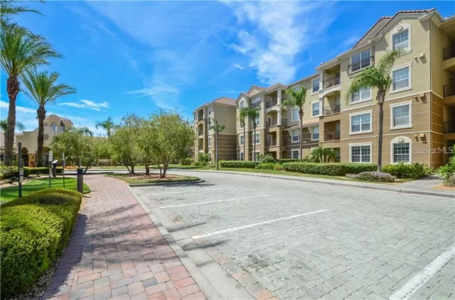 MLS: O5940940 Condo For Sale