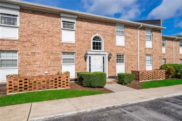 MLS: O5941238 Condo For Sale