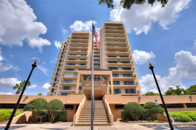 MLS: O5941385 Condo For Sale