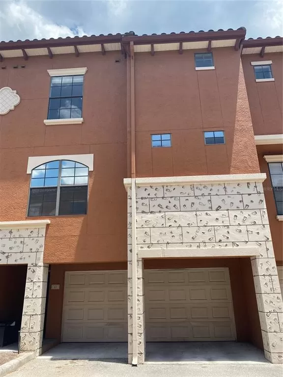 MLS: O5941522 Condo For Sale