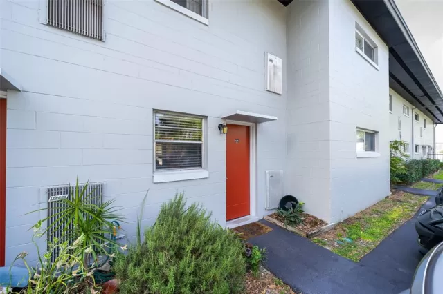MLS: O5941733 Condo For Sale